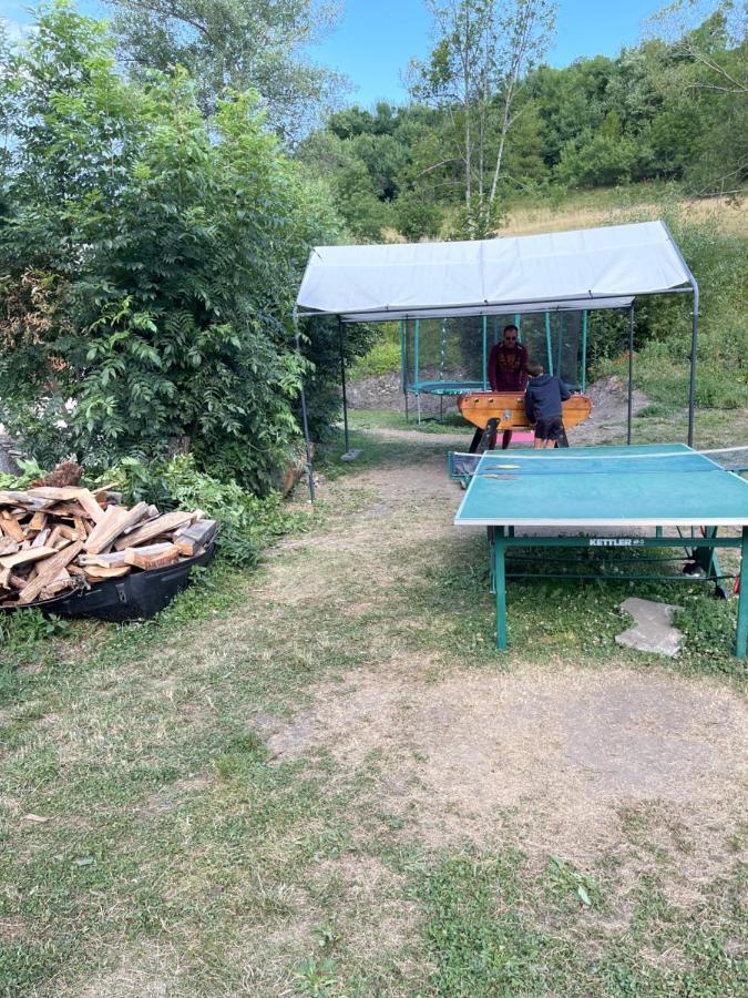 LE MYOSOTIS bel appartement dans vieille ferme de montagne rénovée Les Orres Exterior foto